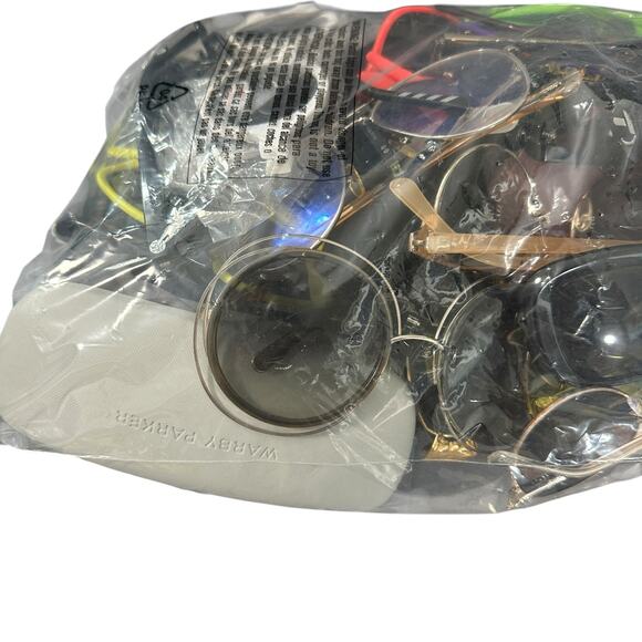 Huge Lot Over 3 lbs of unsorted Sunglasses Any Brands Mystery Lot Resellers main image 4